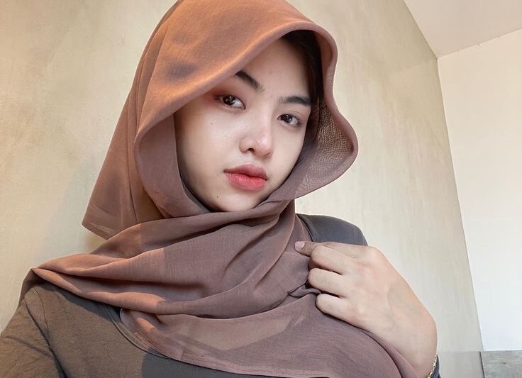 Cerita Dewasa Yanti Perempuan Polos Berhijab